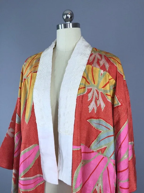 1940s Vintage Silk Kimono Robe / Red Pink Floral Print