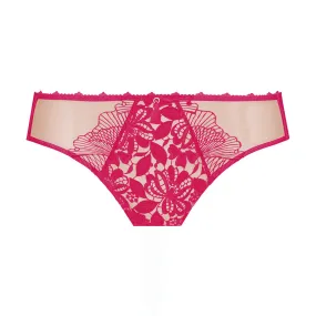 Agathe Camelia Brief