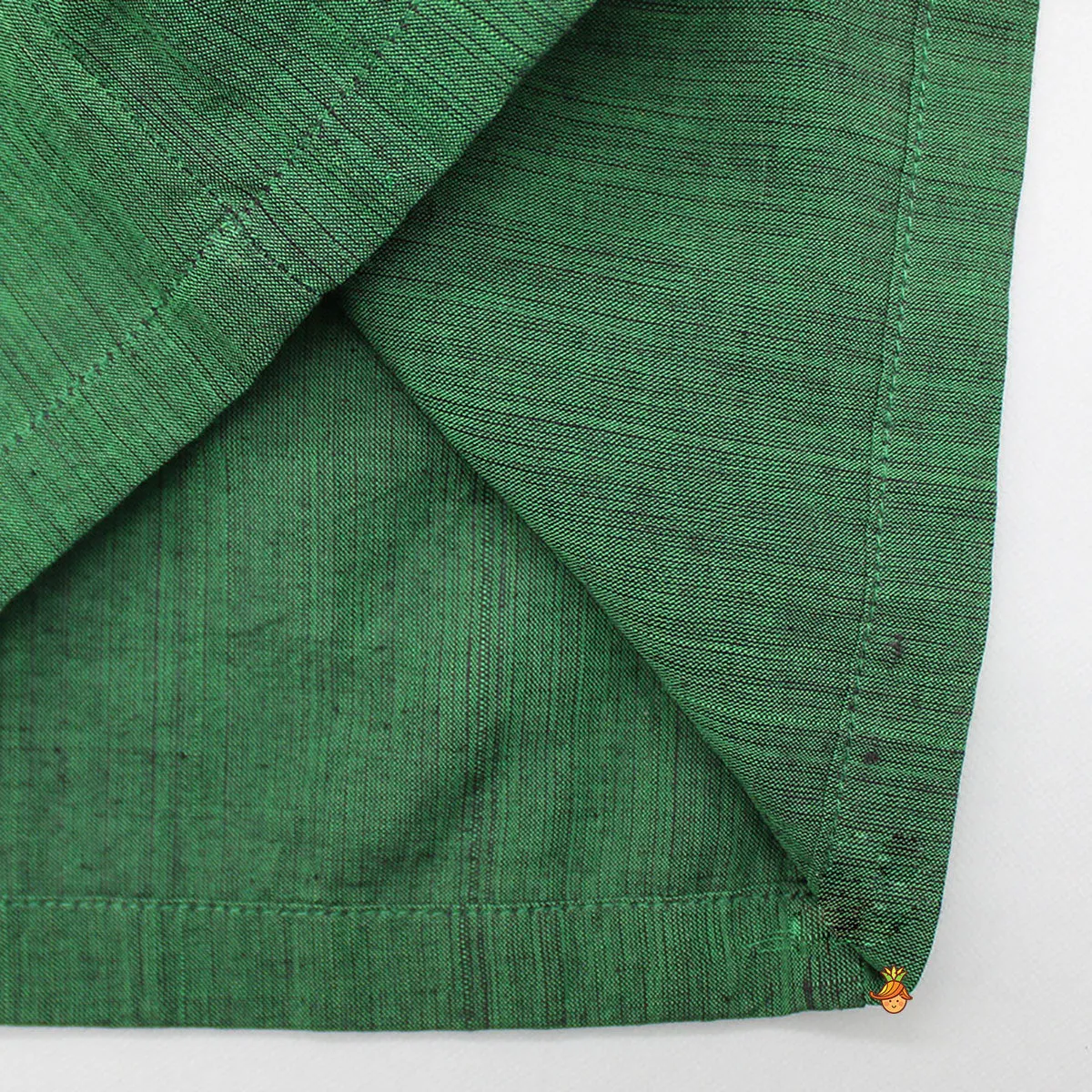 Contrasting Pocket Square Detail Green Short Kurta And Pyjama