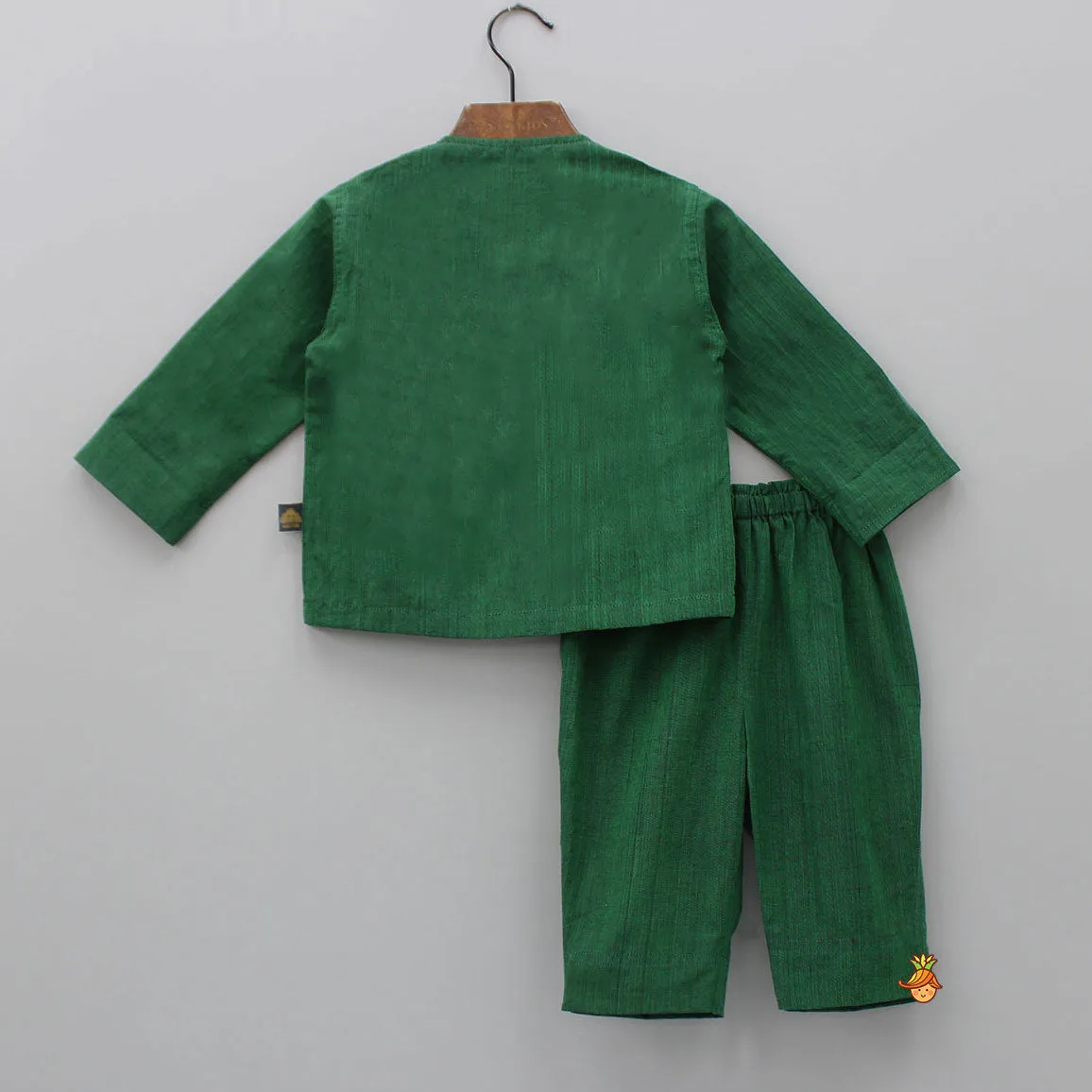 Contrasting Pocket Square Detail Green Short Kurta And Pyjama