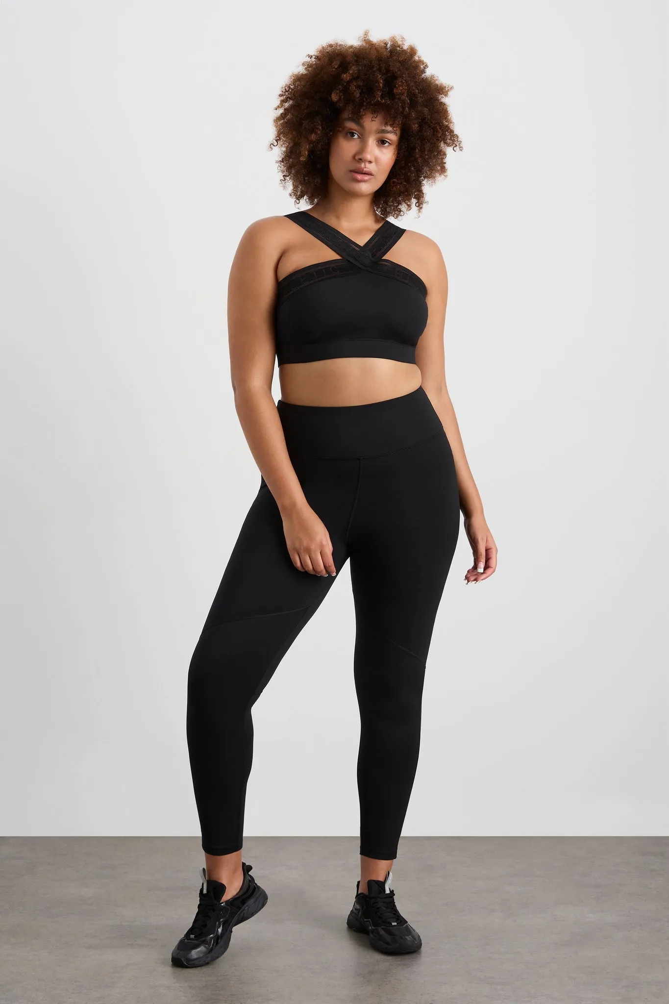 Cross Neck Sports Crop 384