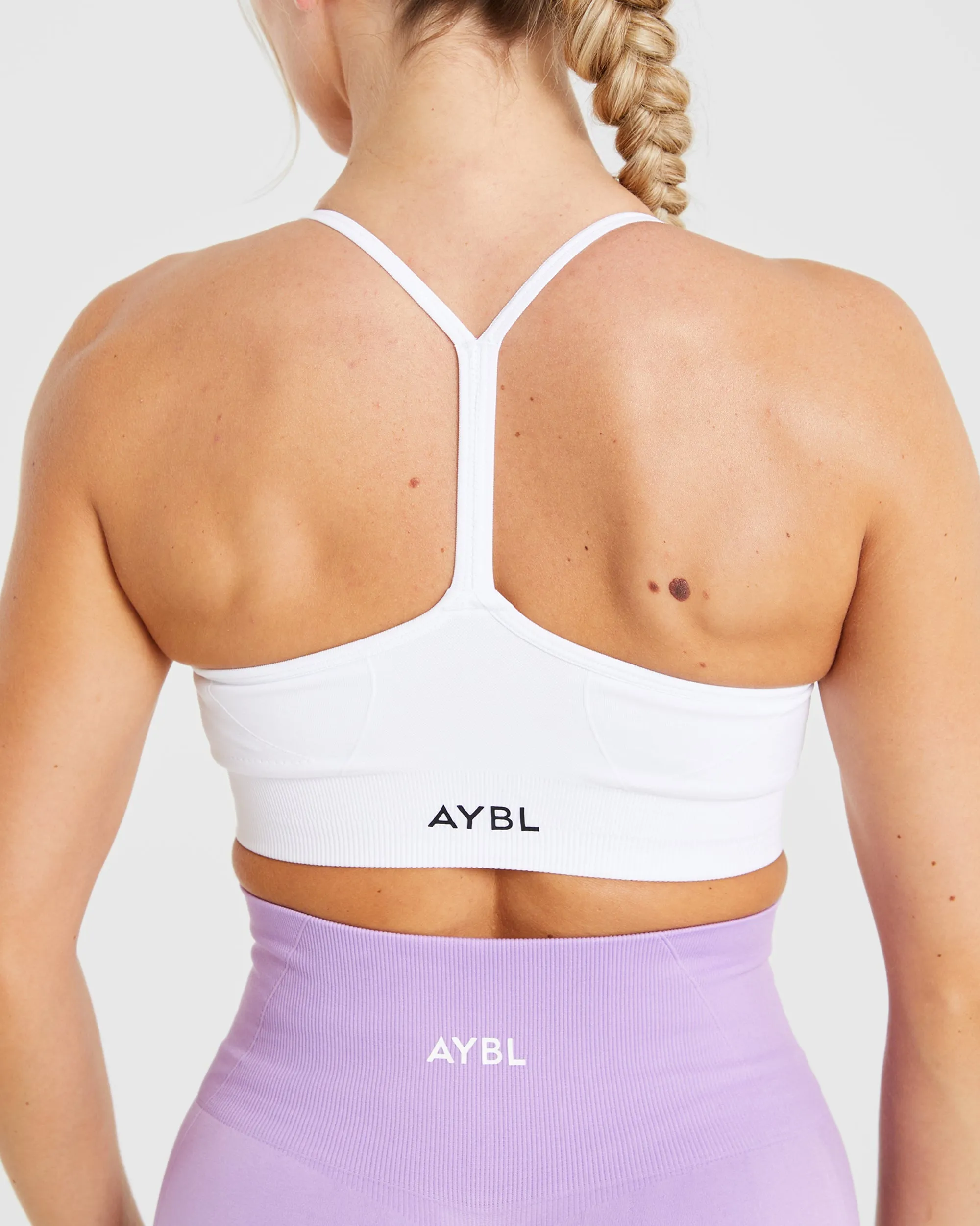 Empower Seamless Sports Bra - White