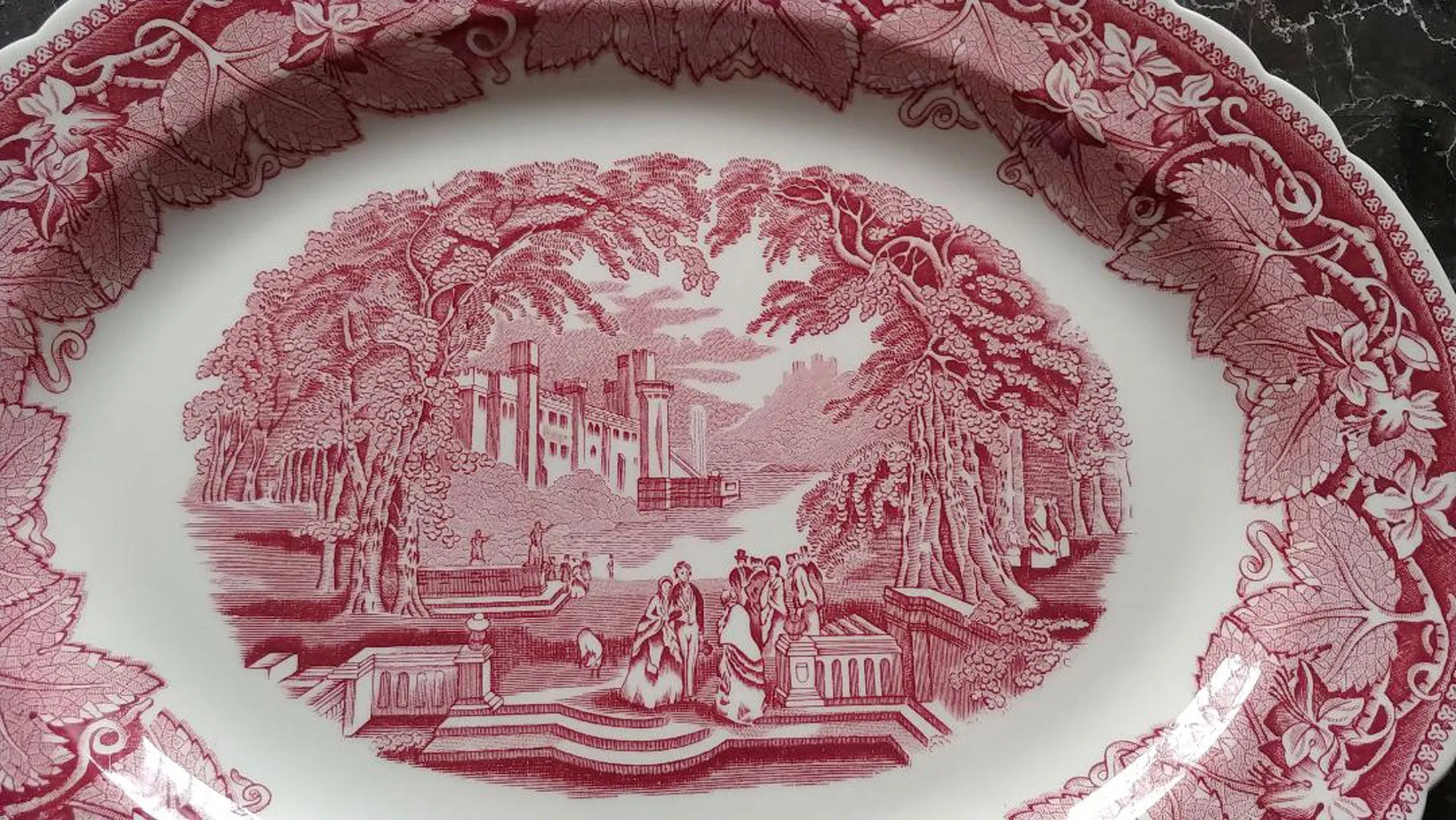 MINT CONDITION - VINTAGE MASON'S VISTA PINK / RED TRANSFERWARE EXTRA LARGE PLATTER 15-1/2" - NO CRAZING - NEVER USED - MADE IN ENGLAND