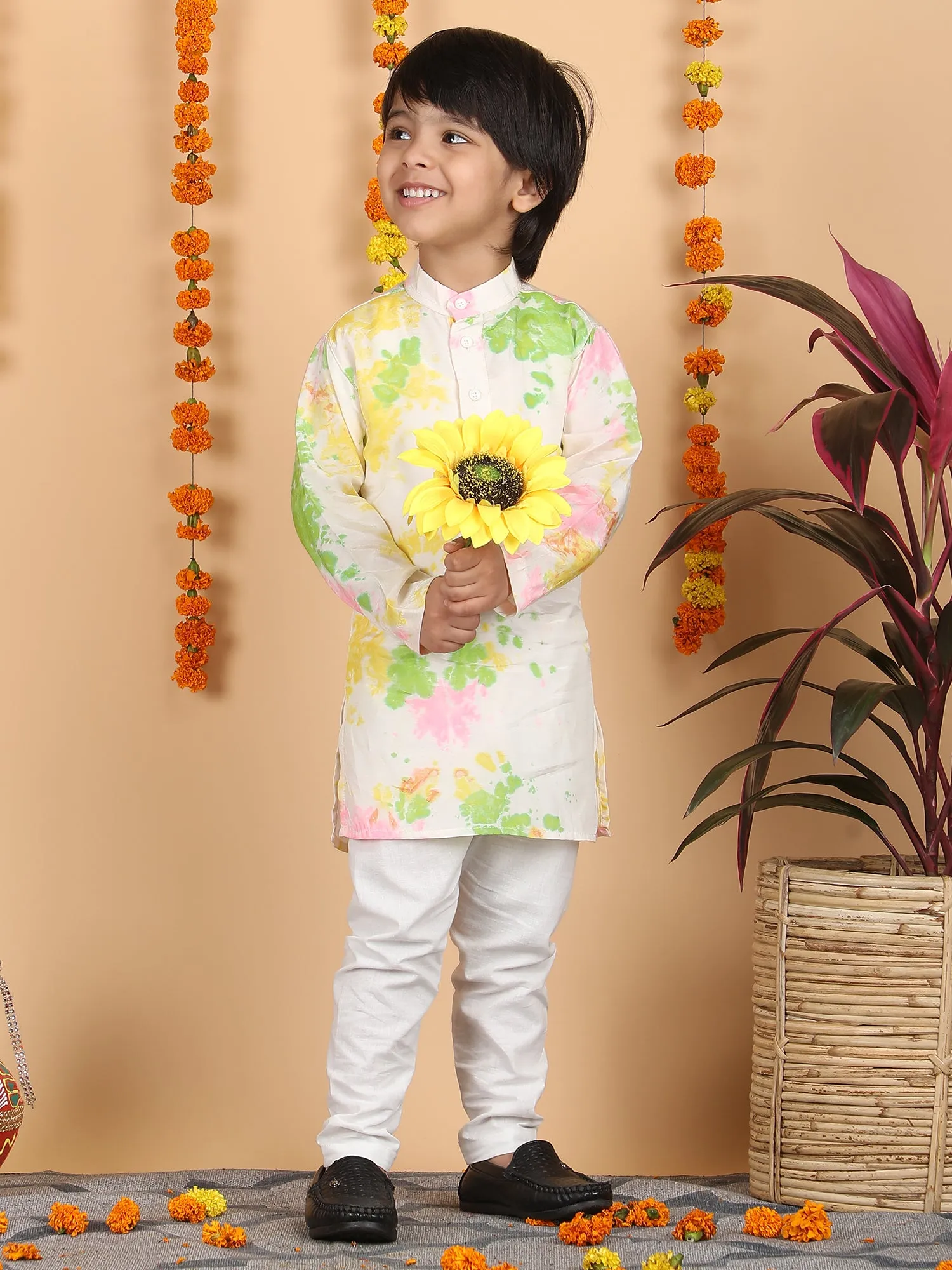 Polka Tots Full Sleeve Splash print Ethnic Kurta Pyjama Set - Multicolor