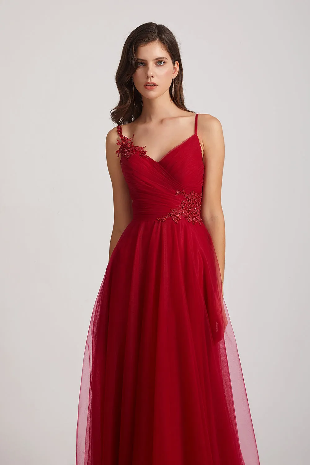 Spaghetti Straps V-Neck Tulle Bridesmaid Dresses with Appliques (AF0068)