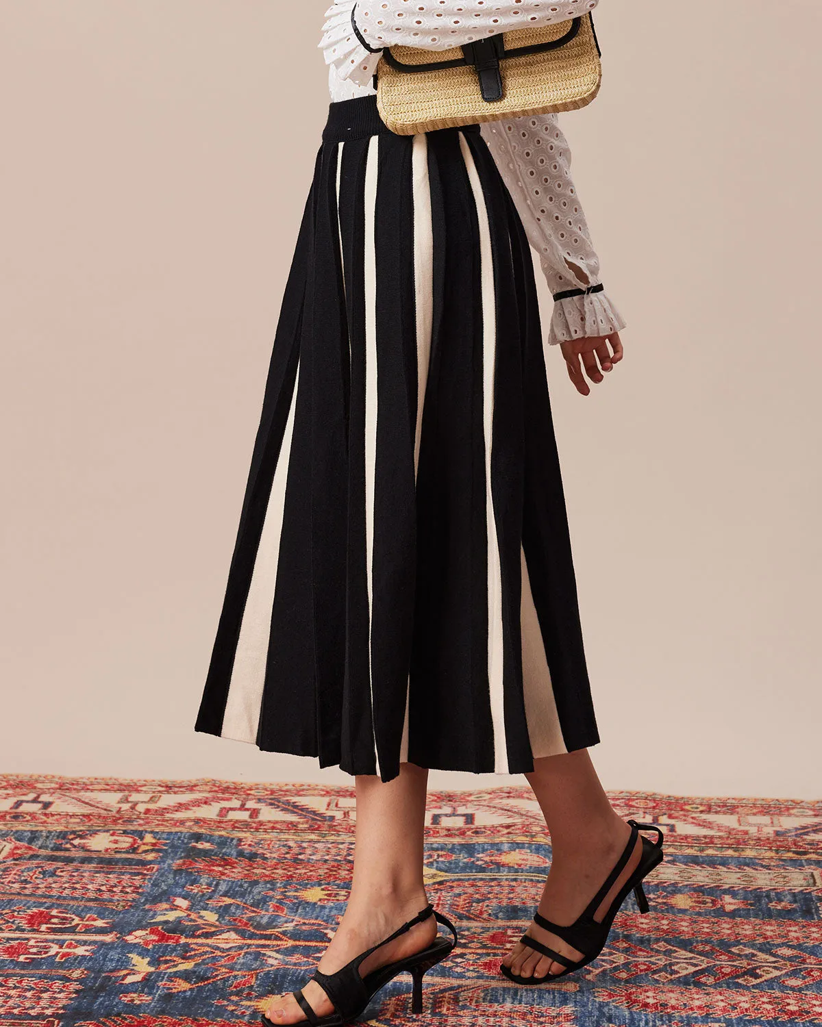 Women's Black Striped Knitted Midi Skirt