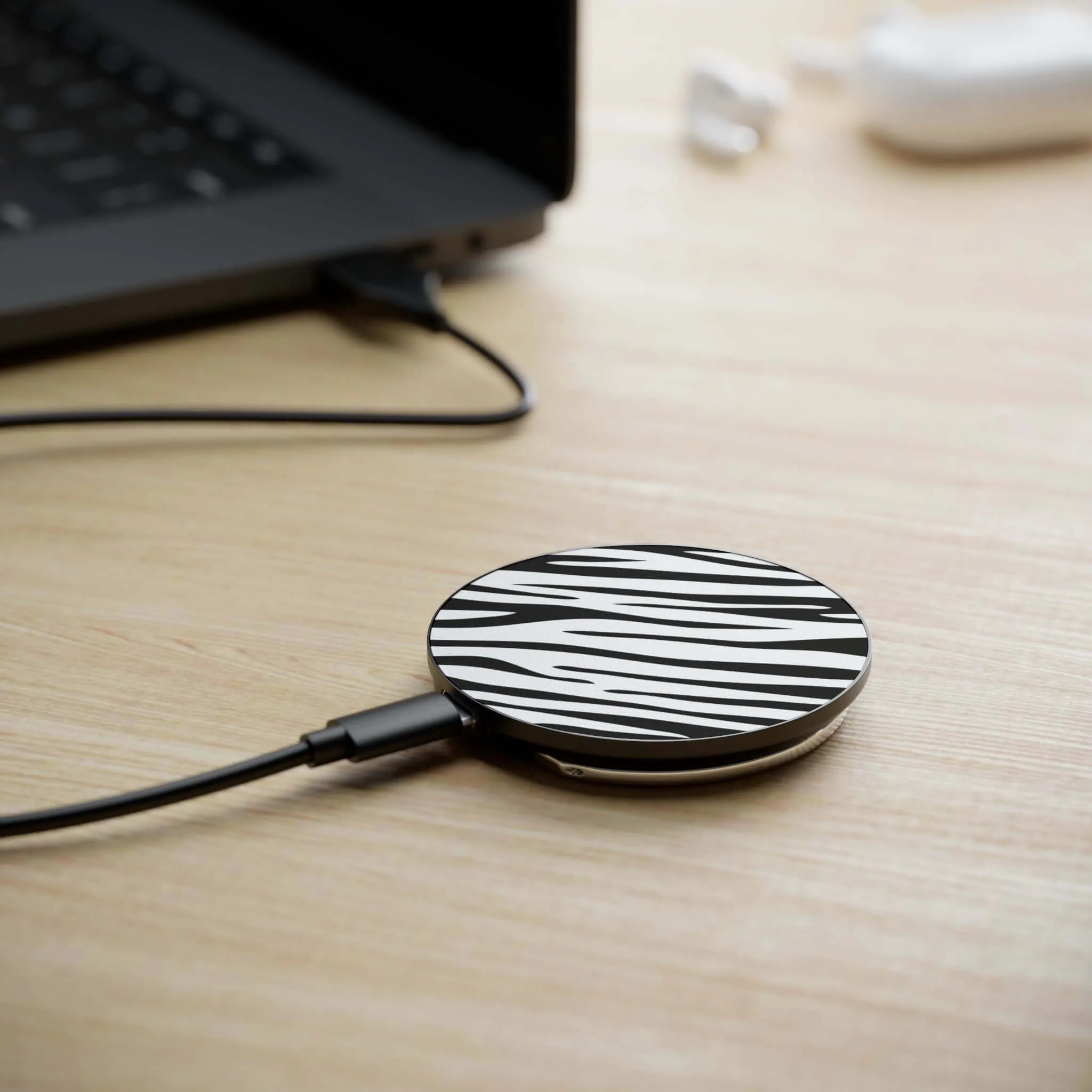 Zebra Party | Wireless Charger